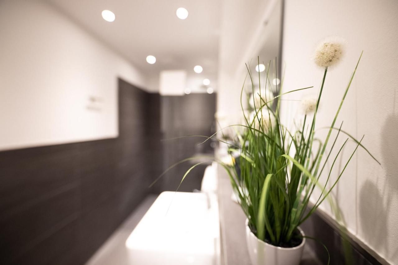 Weitblick Apartment การ์มิช-พาร์เทนเคียร์เชน ภายนอก รูปภาพ