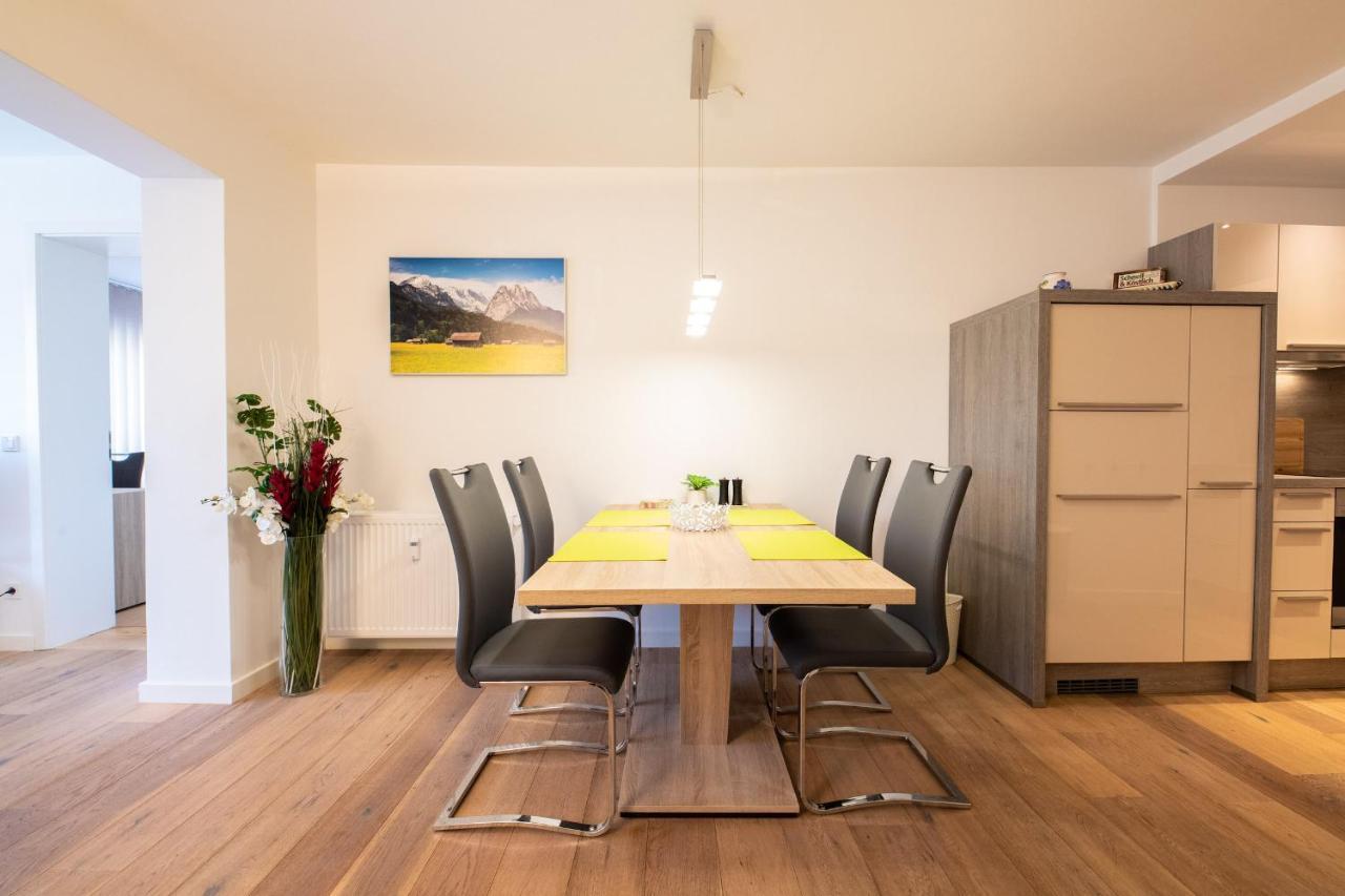 Weitblick Apartment การ์มิช-พาร์เทนเคียร์เชน ภายนอก รูปภาพ